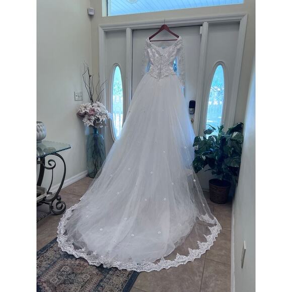 Emme Bridal Princess Beaded Off-the-Shoulder Wedding Dress Detachable Train Sz 4 - Picture 15 of 16